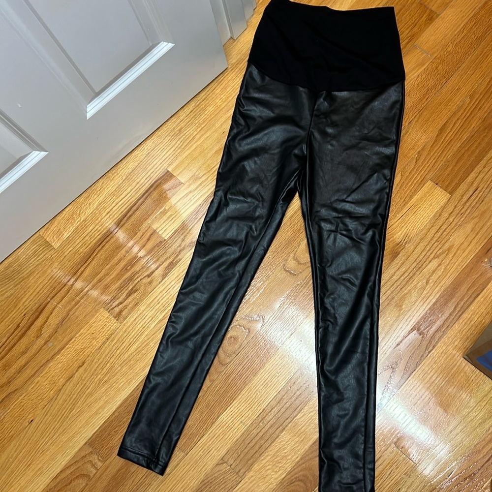 Maternity faux leather leggings
